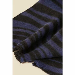 Accessorize Wavy Print Blanket Scarf For Female -Accessorize Shop unnamed file 1174