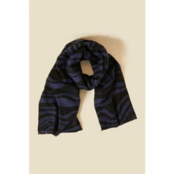 Accessorize Wavy Print Blanket Scarf For Female -Accessorize Shop unnamed file 1175