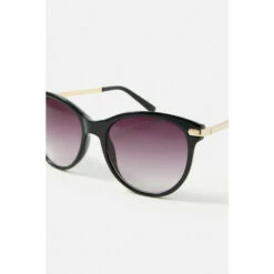 Accessorize &apos;Rubee&apos; Flat Top Sunglasses For Female -Accessorize Shop unnamed file 1332