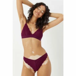 Accessorize Geometric Lace Bralet For Female -Accessorize Shop unnamed file 412