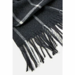Accessorize &apos;Carter&apos; Window Pane Check Blanket Scarf For Female -Accessorize Shop unnamed file 549